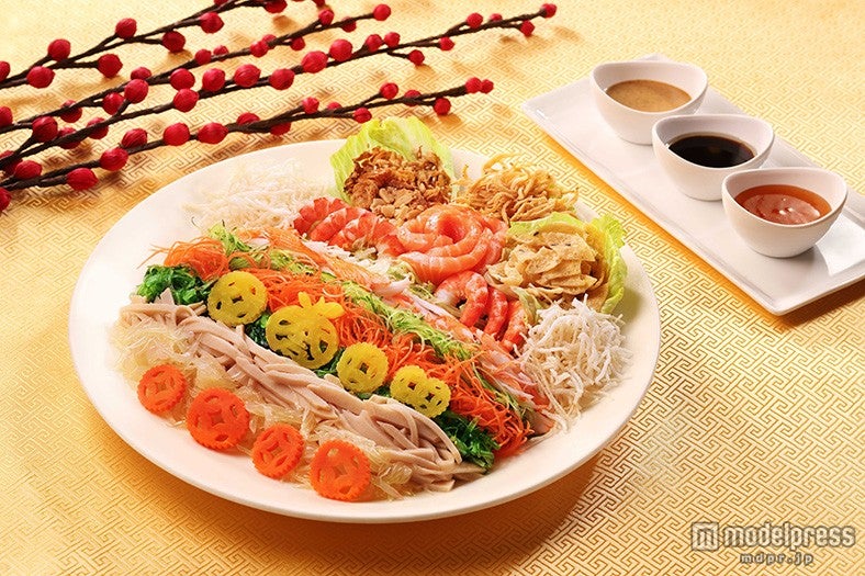 旧正月をイメージしたフード／（C）Disney