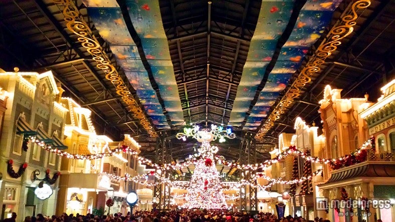 ディズニーランド「ワールドバザール」／TDL