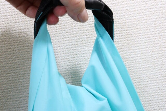 ウォッシュバッグ　持ち手