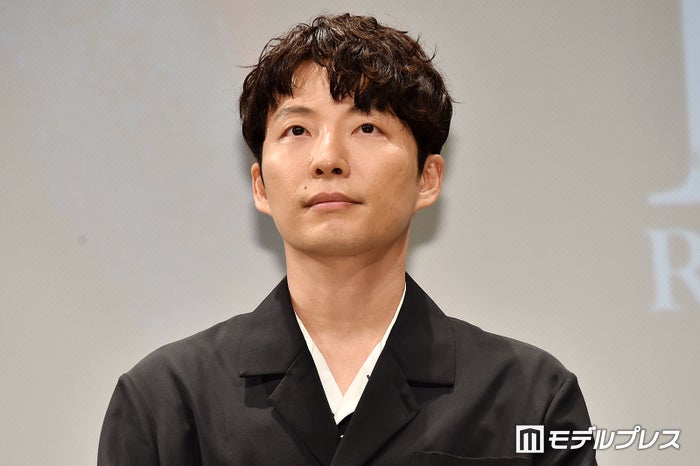 星野源、不倫＆10億で記事もみ消しの噂に言及「事実無根です」