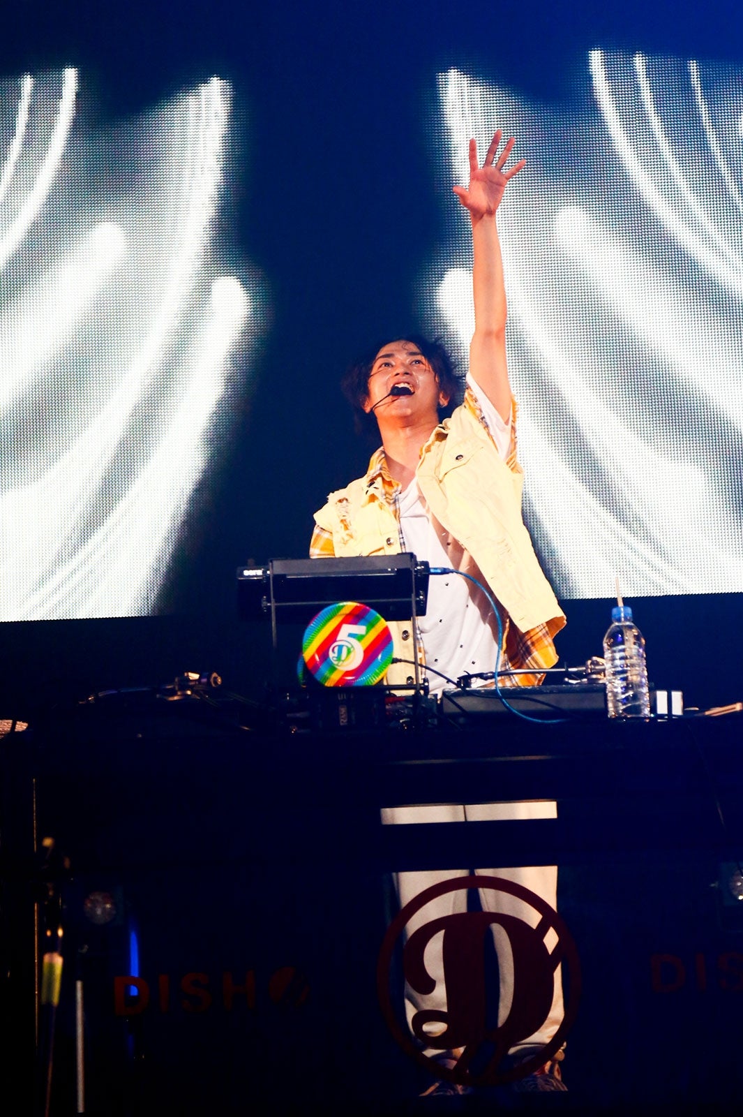 （C）佐藤薫／画像提供：ソニー・ミュージックレーベルズ