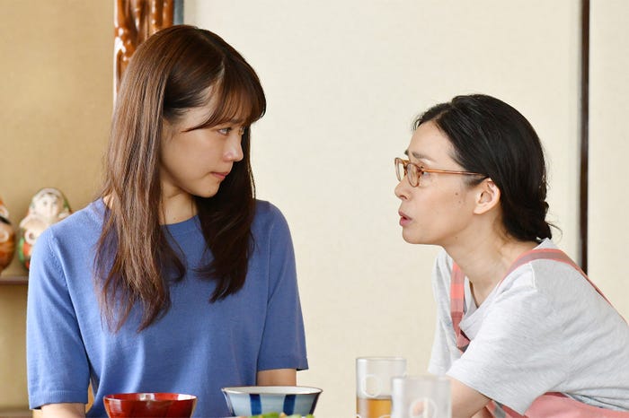 有村架純、中嶋朋子「中学聖日記」第5話より(C)TBS
