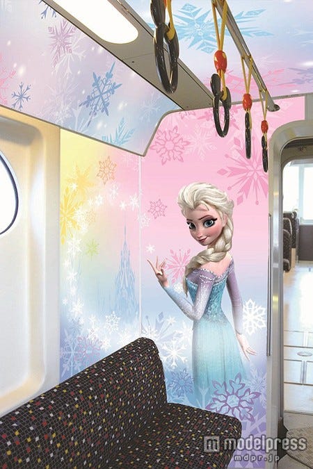 内装デコレーション(イメージ)/(C)Disney