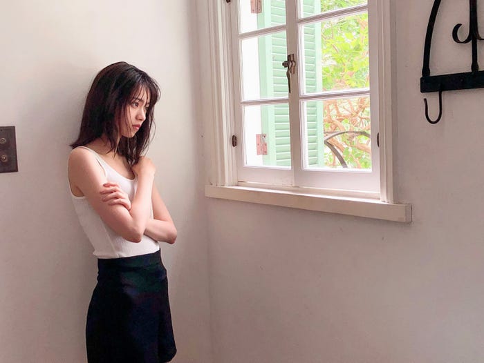西野七瀬/『WHITE graph』公式ツイッター(@white_graph)より