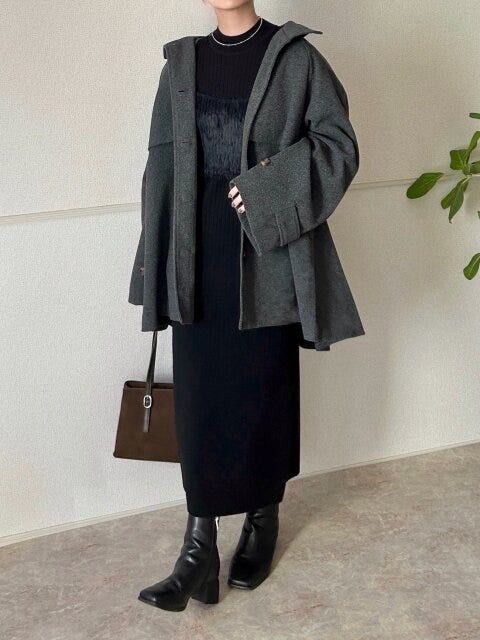 GU2ピースビスチェセットワンピース GU2ピースビスチェセットワンピースのダークトーンコーデ