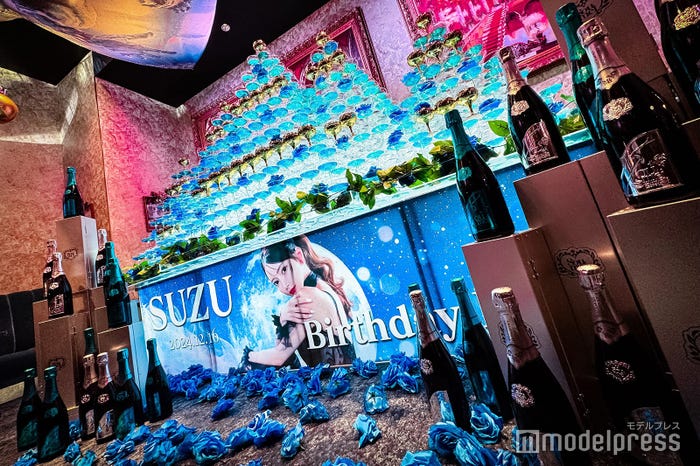 こだわりのおしゃれなシャンパンタワー(C)モデルプレス