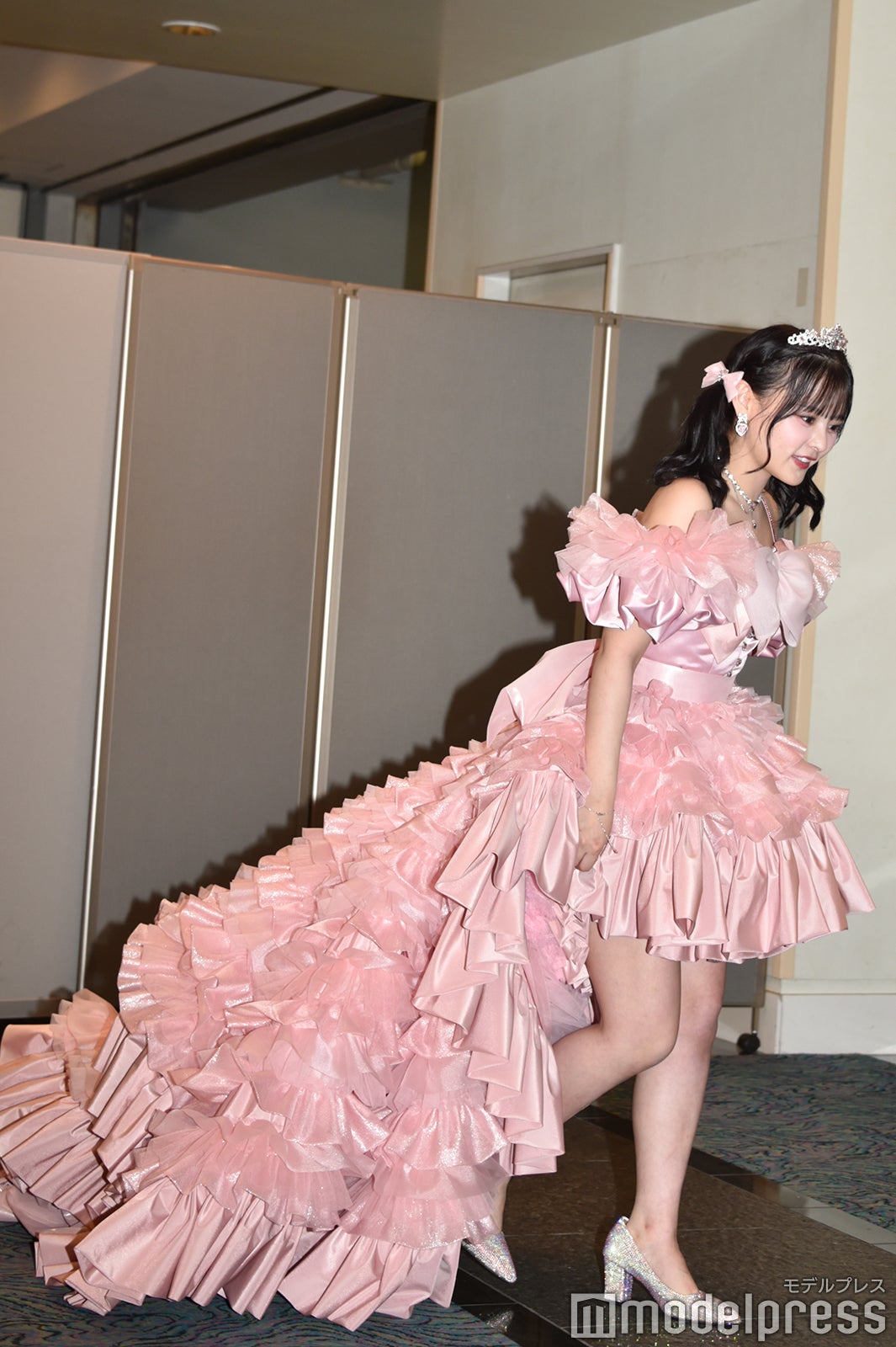 LOVE齊藤なぎさ、涙でアイドル卒業 “ツインテール”ほどき