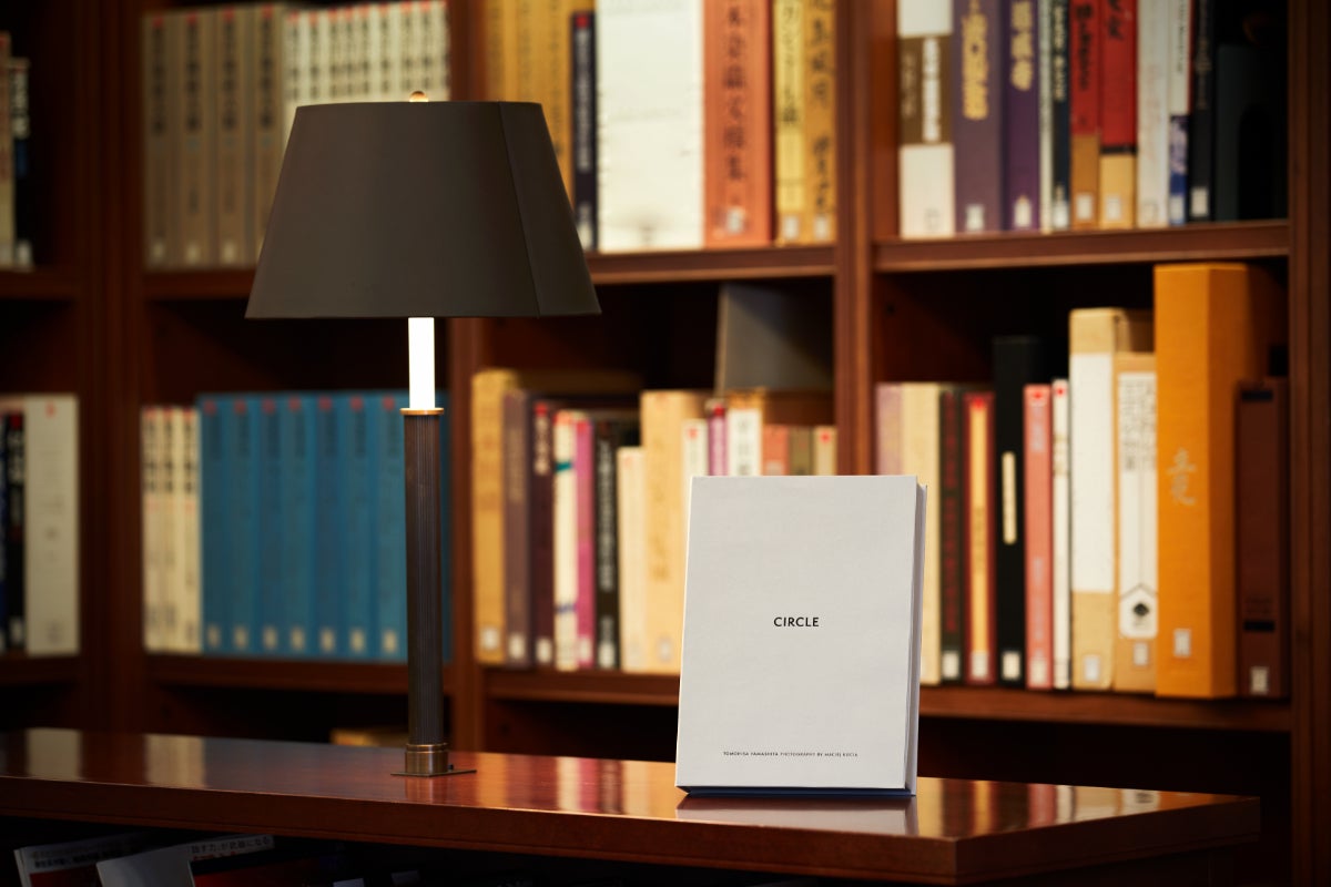 山下智久写真集「CIRCLE」豪華限定版イメージ （C）講談社