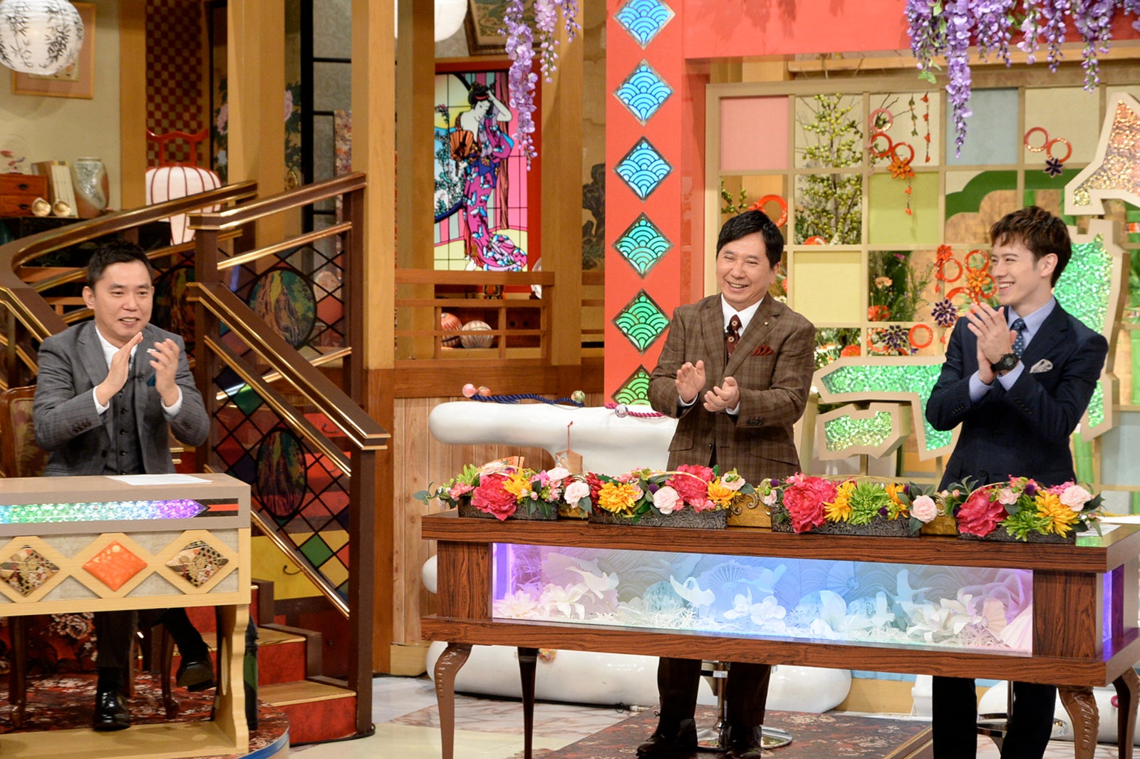 爆笑問題とウエンツ瑛士（C）テレビ朝日