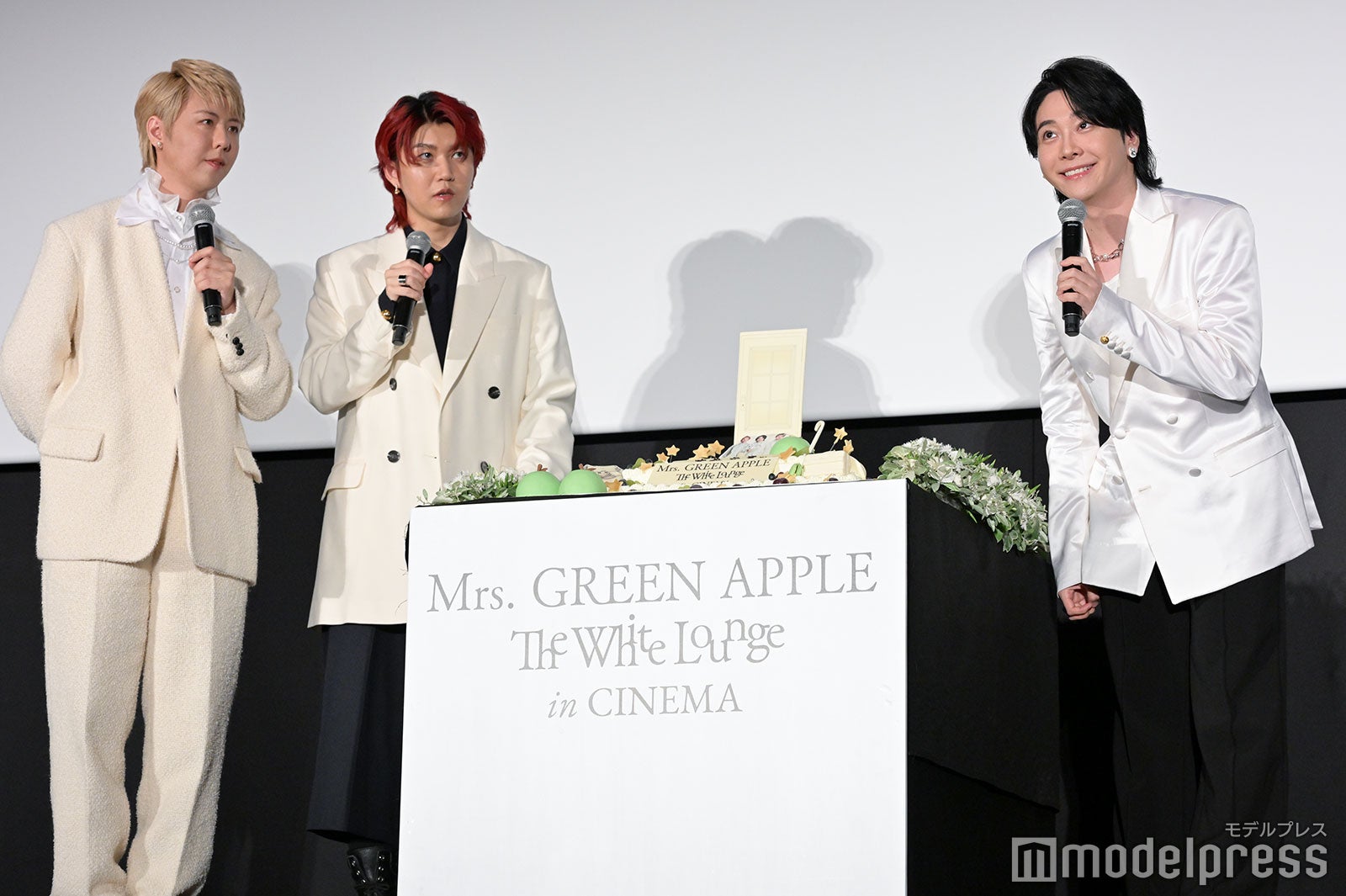 Mrs. GREEN APPLE／（左から）藤澤涼架、若井滉斗、大森元貴（C）モデルプレス