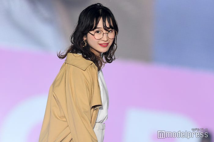 めがね (C)モデルプレス