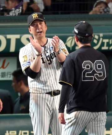 阪神・藤川監督 初回ミス連発「プラスに変えてくれた」大山V弾称賛 連覇目前M3「挑戦的に向かっていきたい」