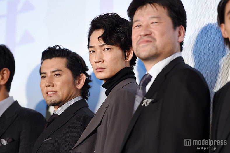 本木雅弘、綾野剛、佐藤二朗