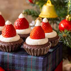 タータンチェックのクリスマス・スイーツビュッフェ/画像提供:コンラッド東京