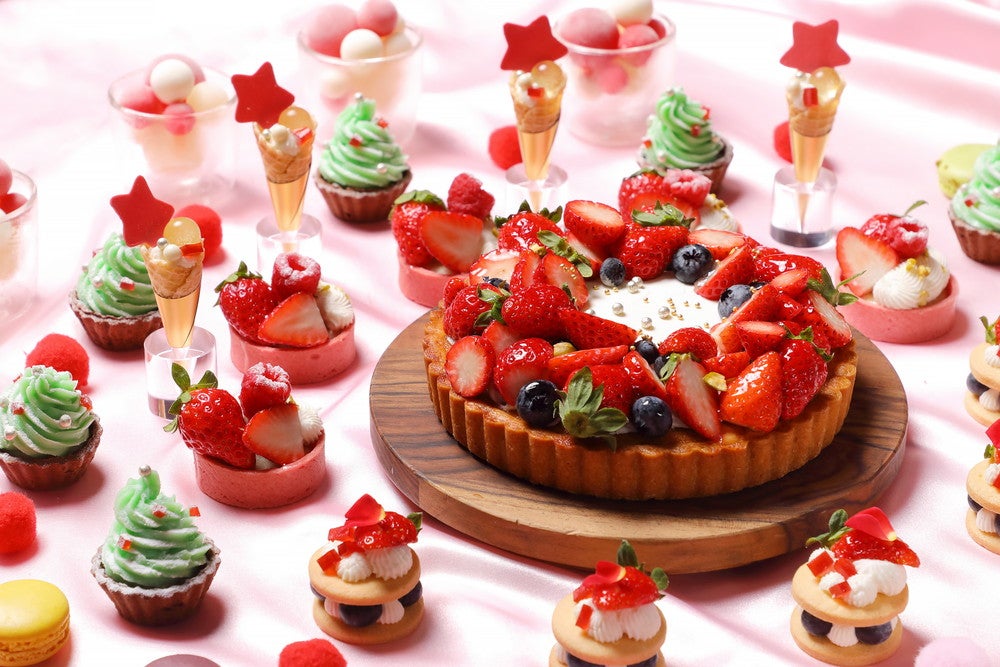 イチゴ15種使用のストロベリーデザートビュッフェ、インターコンチネンタル別府で開催