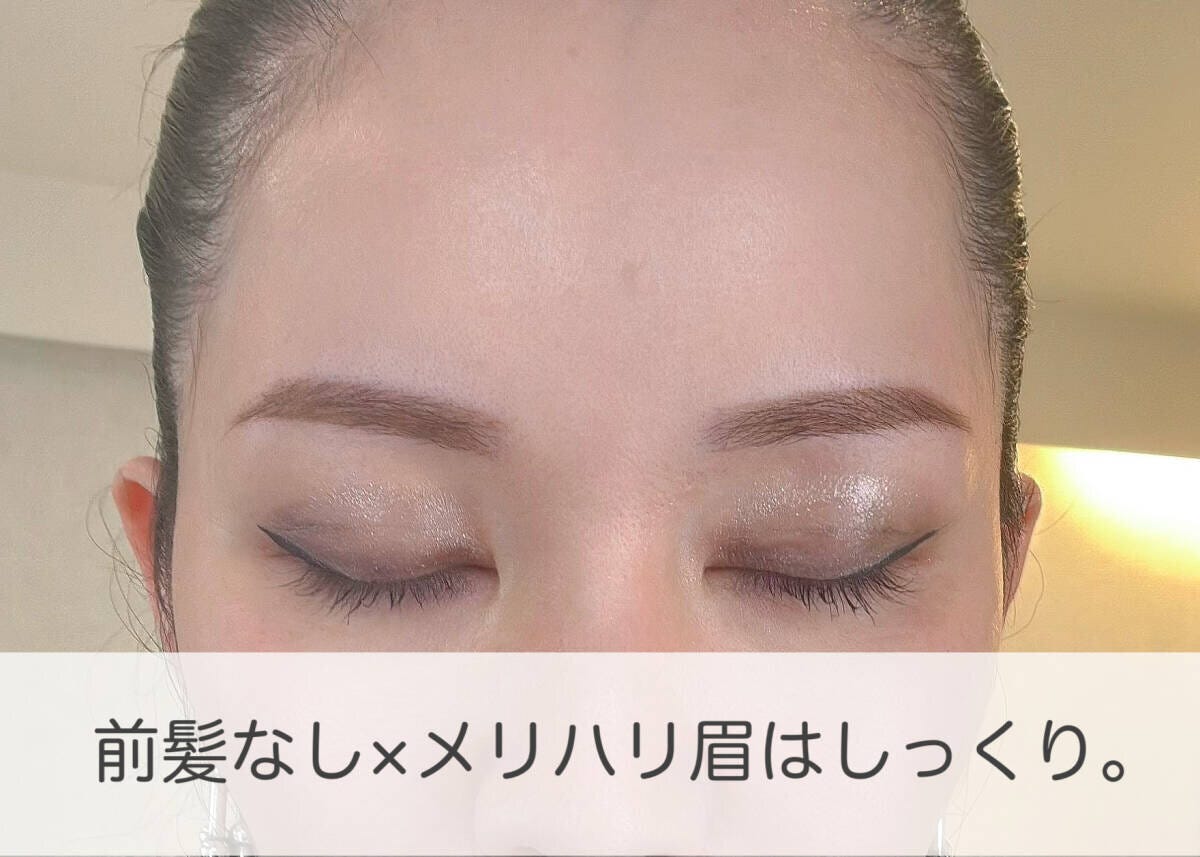前髪なしの状態で目を閉じ、メリハリのある眉ですっきりと引き締まった顔 前髪なしの状態で目を閉じ、メリハリのある眉ですっきりと引き締まった顔