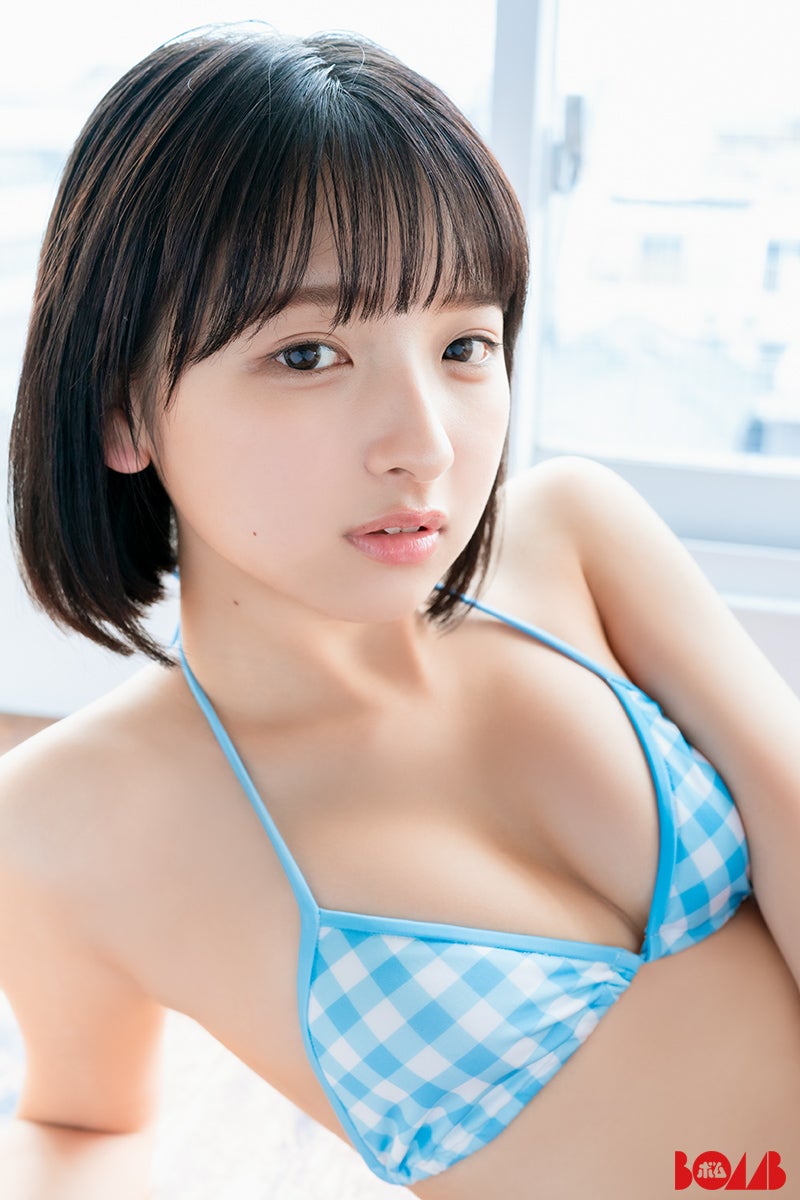 シャルロット一ノ瀬瑠菜、透明感際立つビキニ姿に釘付け