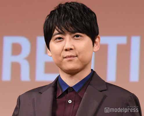 梶裕貴、長女との手繋ぎショットが話題「足取りがウキウキしてる」「撮ったのは彩奈ちゃん?」の声