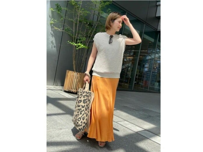 【OKコーデ】カラーコーデを春夏らしく仕上げてくれるベージュ合わせもおすすめ 出典:WEAR