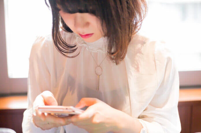 好きな人とのLINE完全ガイド！頻度や話題・脈ありサインまで解説
