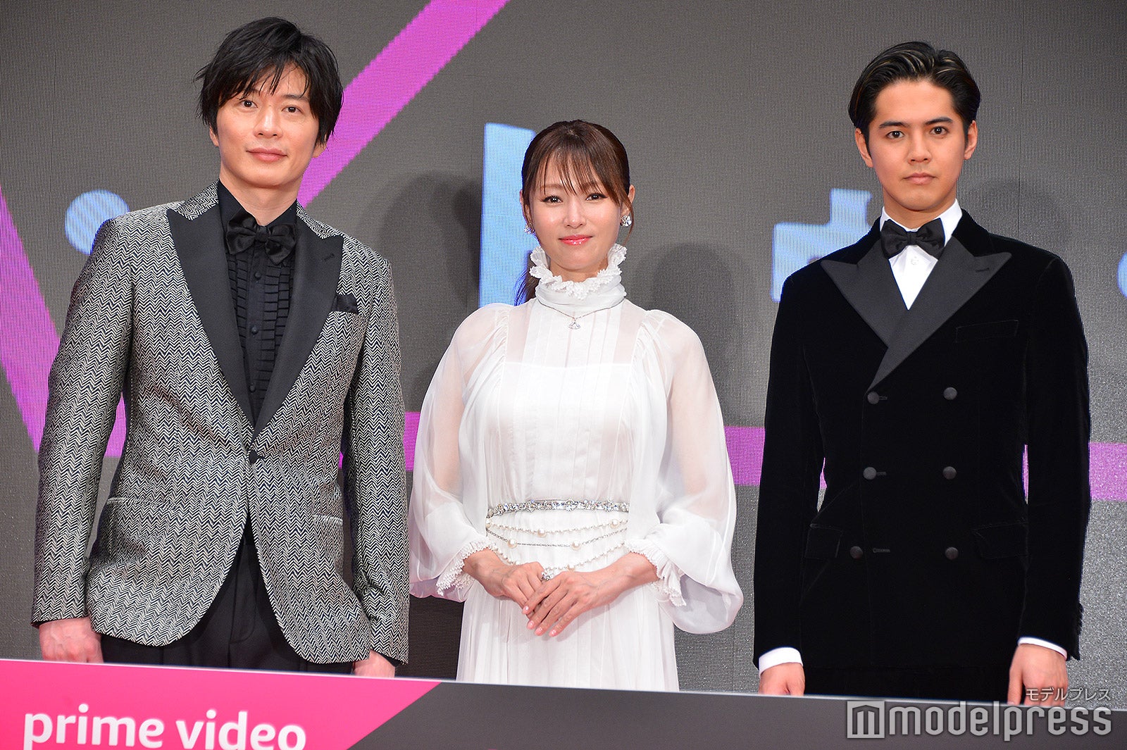田中圭、深田恭子、片寄涼太（C）モデルプレス