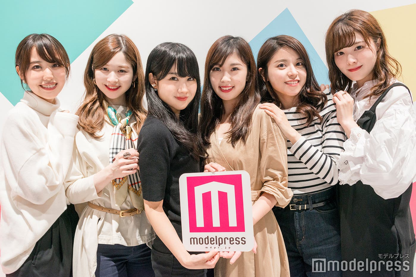 VRアクティビティに大満足の6人(C)モデルプレス