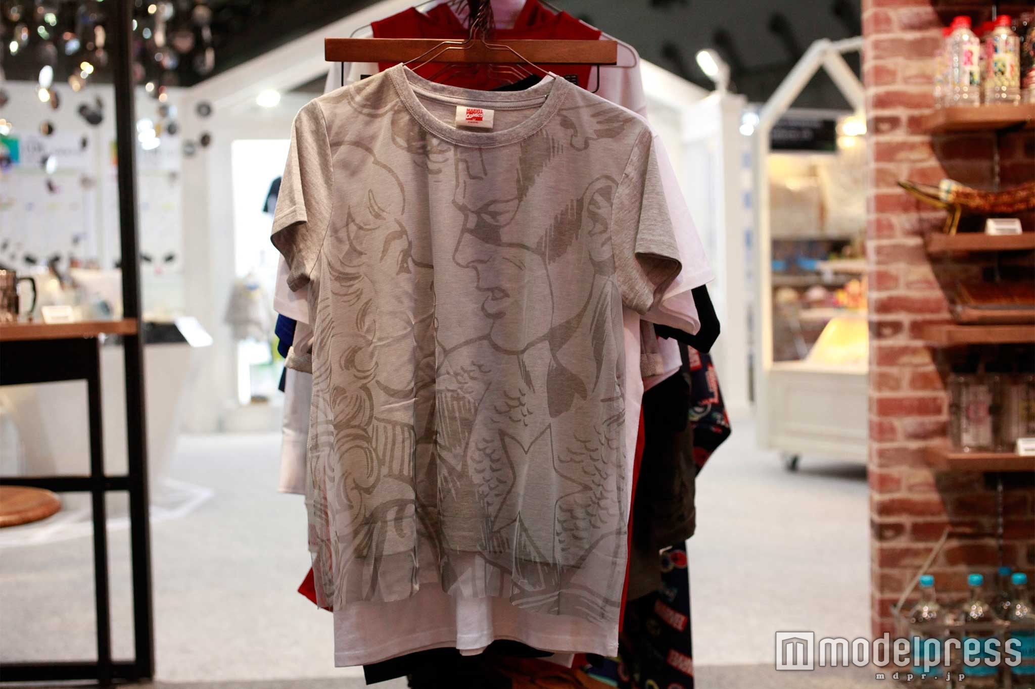 「チュール T-shirt」￥ 3,900円（発売日未定 ）（C）MARVEL 