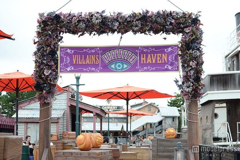 アメリカンウォーターフロント桟橋のハロウィーンデコレーション