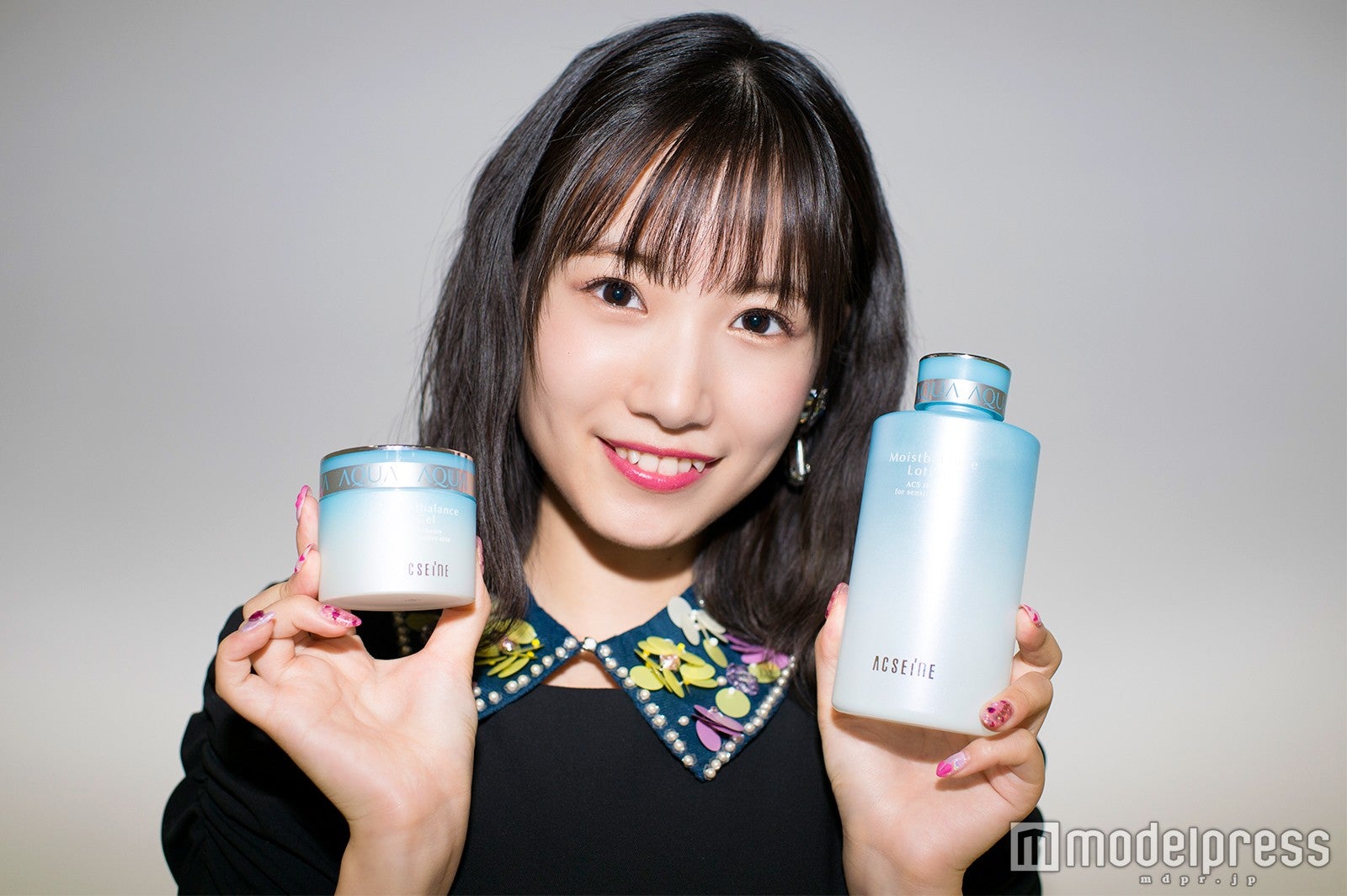 朝長美桜の私物紹介／アクセーヌモイストバランスローション＆モイストバランスジェル （C）モデルプレス