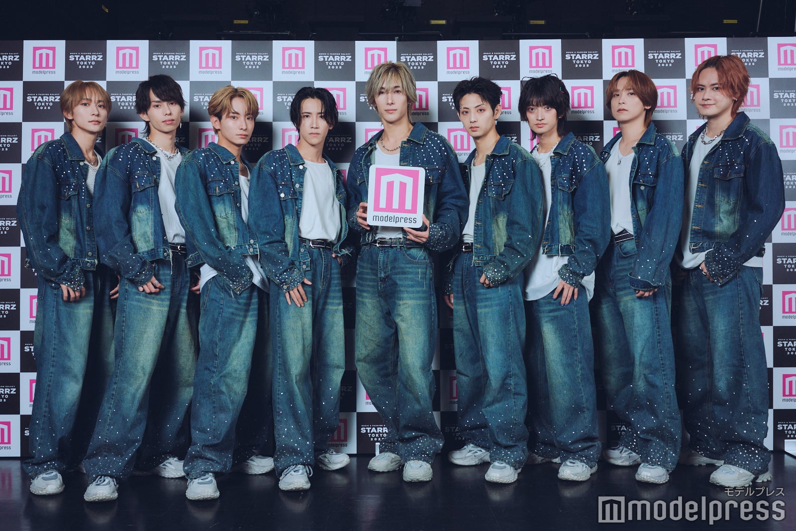 UNiFY／（左上から時計回り）RAY、石沢瑠架、福井巴也、宝、新美直己、富園力也、石橋弘毅、中川将平、雨宮大晟（C）モデルプレス