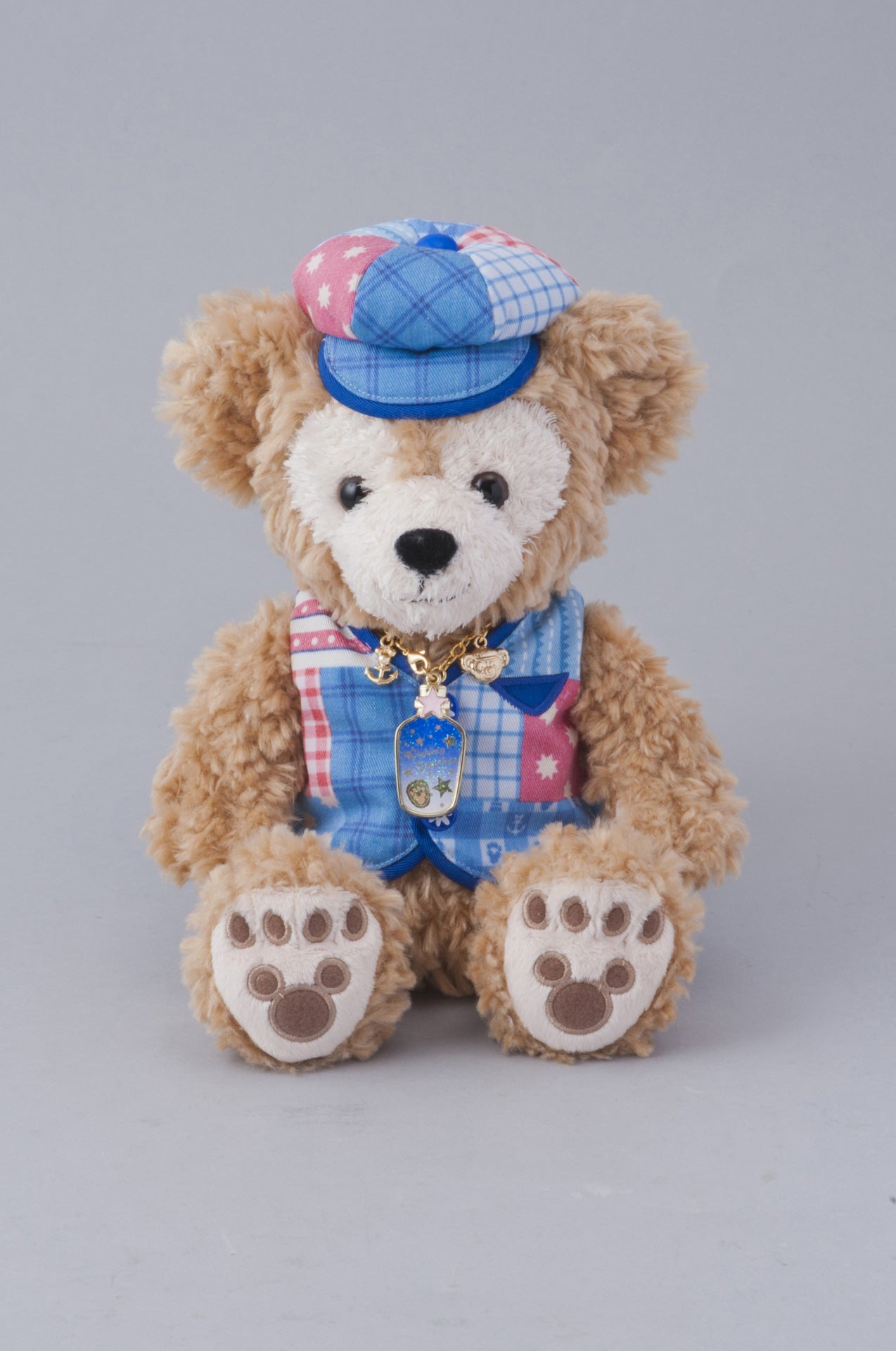 ダッフィー、ウィッシングチャーム着用（C）Disney