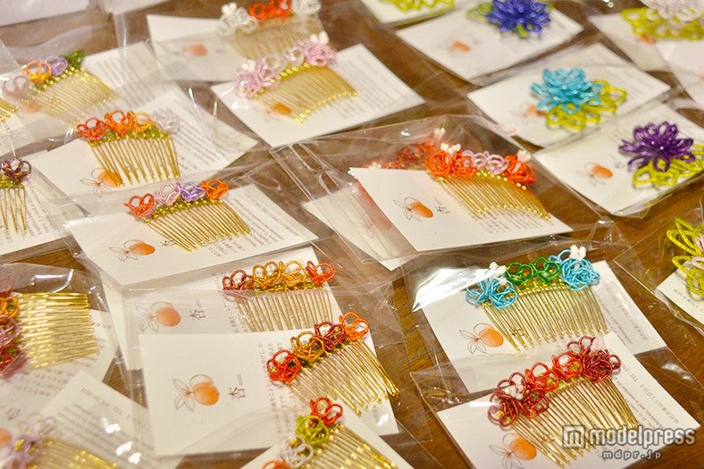 水引の小物／画像提供：くるみや