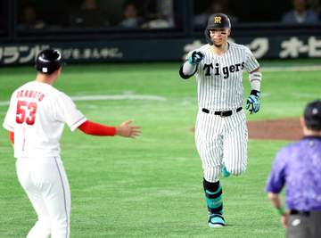 阪神・佐藤輝 球宴男が年またぎ2試合連続弾「満足です」HRダービー準決勝では森下を圧倒「勝ててよかった」