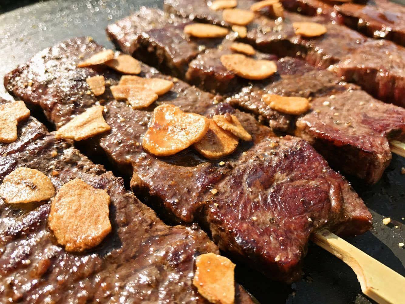 肉料理のフードフェス×音楽がコラボ「ニクオン2018」初のヨガやフラ体験も