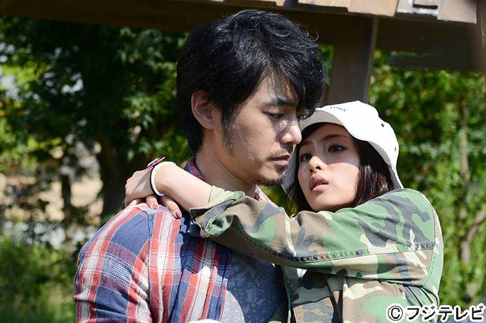平山浩行、石原さとみ/『ディア・シスター』第2話より