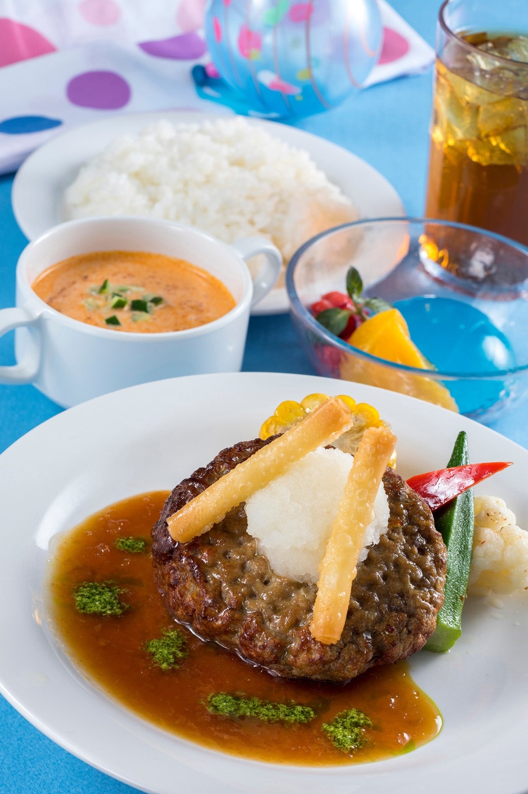 「プラザパビリオン・レストラン」スペシャルセット 1940円（C）Disney