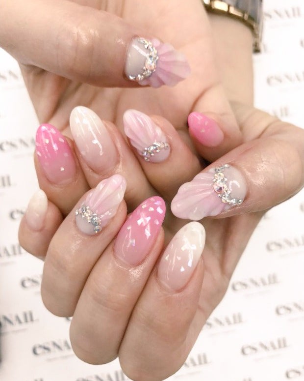 男子受けもばっちりなパステルピンク／画像提供：esNAIL