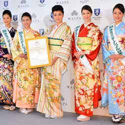 （左から）川口紗希さん、下村彩里さん、山形純菜さん、藤原紀香、増田ションフェルド茉莉さん、藤元さやかさん