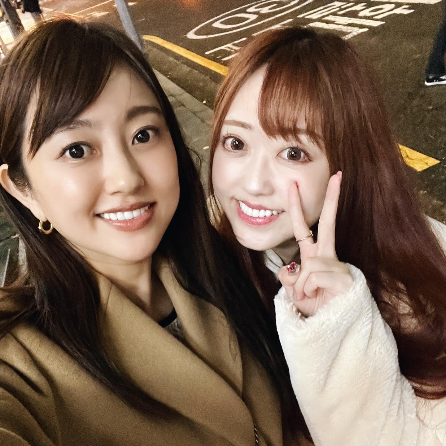 菊地亜美（左）と姉（右）／菊地亜美Instagramより