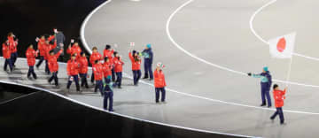 あっ！日本選手団の行進でイタリア国旗も 異例の光景に未明のネット胸アツ「礼節と配慮が」「細やかな気遣い案件」「素晴らしい」