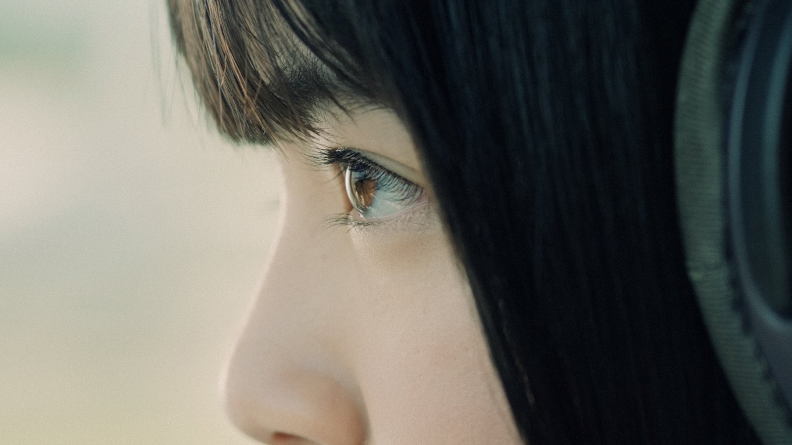 吉田美月喜出演CM「夢のフライト」篇より（提供写真）