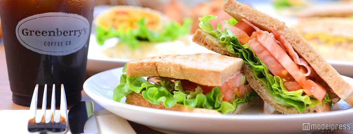 ボリューム満点のサンドイッチ／画像提供：D．K International