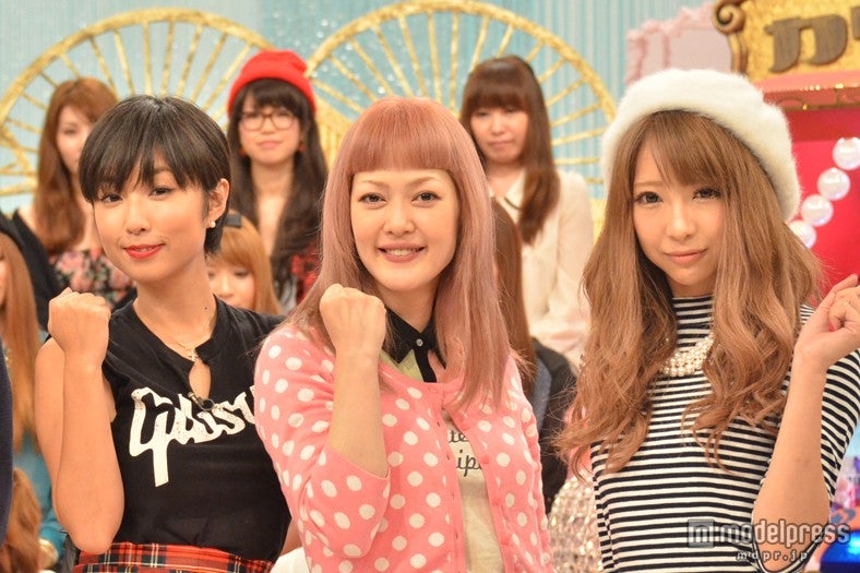 （左から）MEGUMI、松嶋尚美、日菜あこ