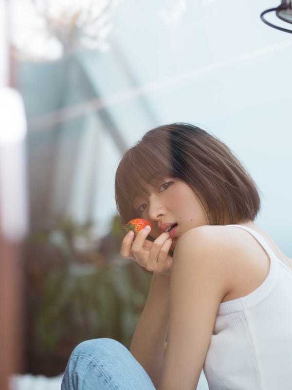 岡崎紗絵『月刊 #さえ沼』vol.01 ひとりじめ より