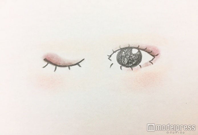 腫れぼっく見える一重さんにオススメな塗り方は？／イラスト：Cecil Inoue（C）モデルプレス