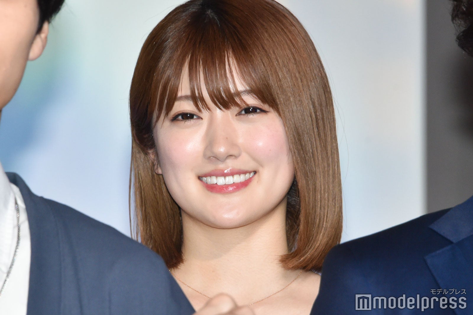 樋口日奈、大胆ミニスカで美脚披露「脚がソワソワ」衝撃告白も＜月読くんの禁断お夜食＞