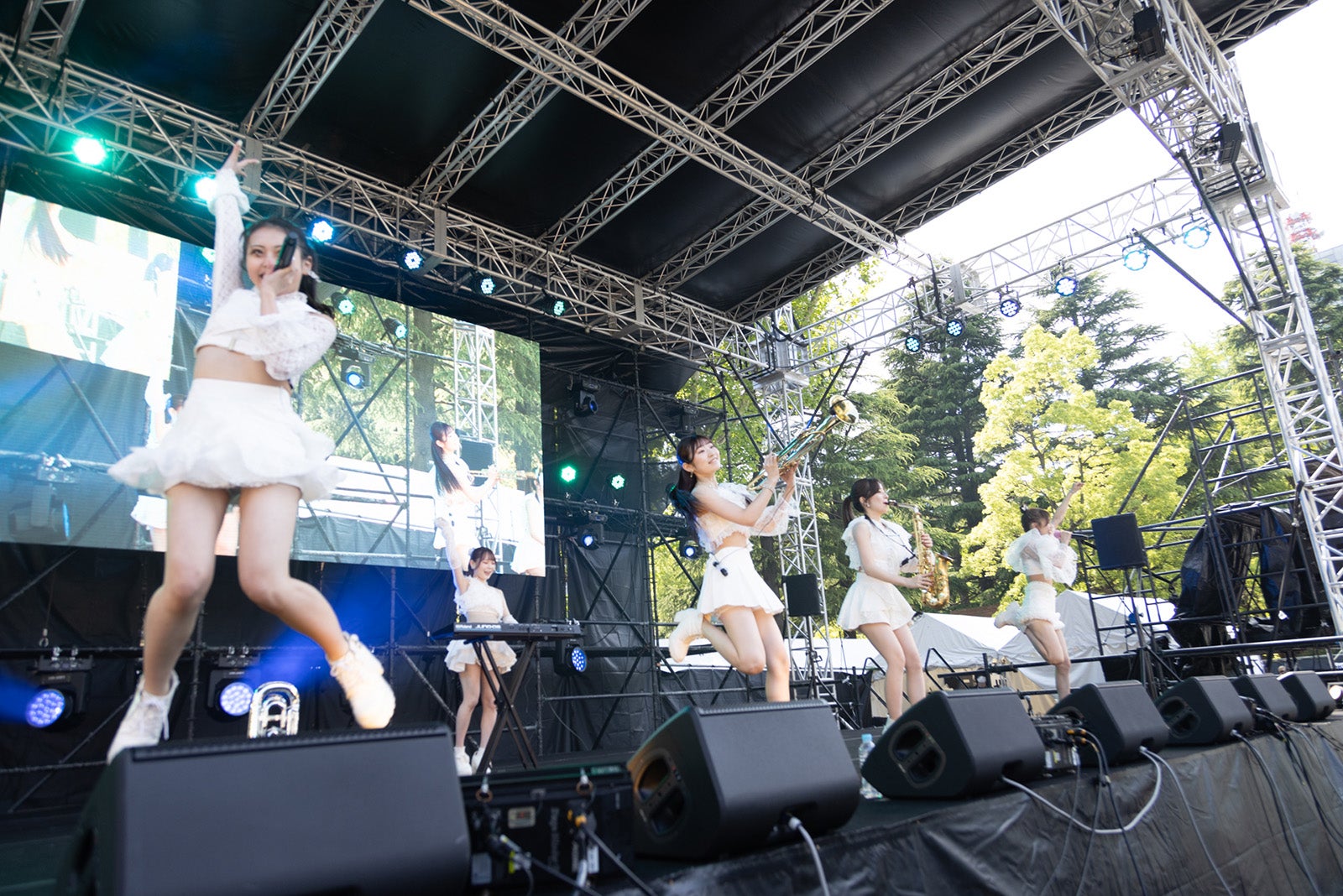 C;ON（提供写真）