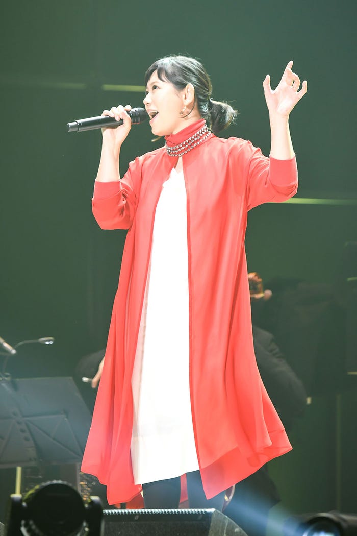 絢香 (提供写真)