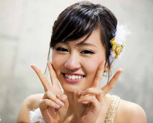 前田敦子涙の卒業宣言、貴重なオフショット解禁