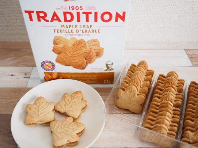 成城石井メープルクッキーパッケージとクッキーの写真